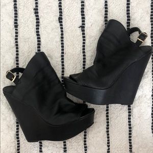 STEVE MADDEN DRAPEY black 6 inch wedges